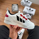 Adidas 2000 | Primeira Linha
