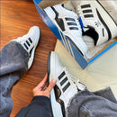 Fórum Branco/Preto — Adidas | Primeira Linha